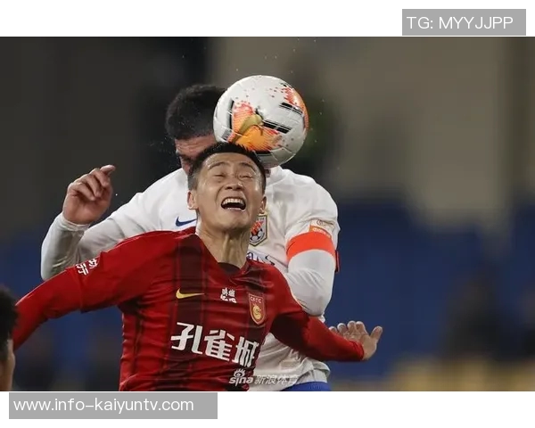 袁甲评艾堃蓉城第一球争议与费莱尼事件惊人相似引发热议