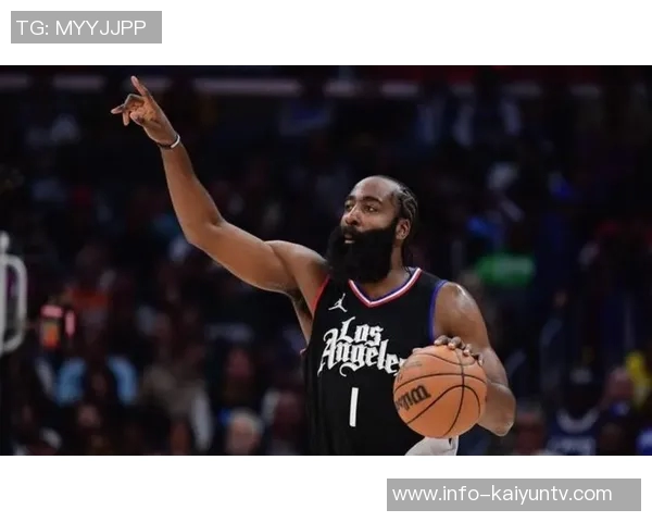 哈登微笑引领快船逆转胜利13中10砍下31分6助攻成关键英雄